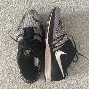 (Used) Nike Flyknit Trainer Oreo Men’s sz 8.5